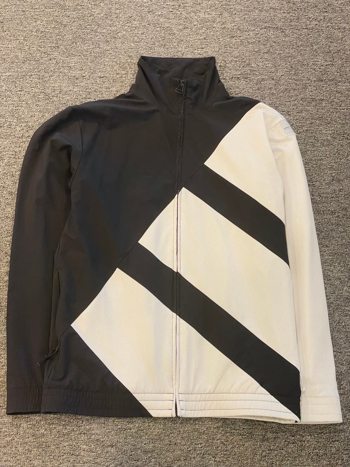 아디다스 EQT BOLD TT 져지 트랙탑 자켓(모델명: BK7209) 상품이미지1