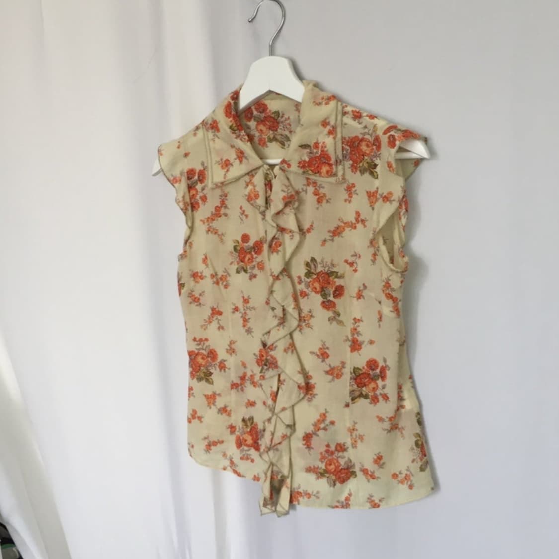 (급처)빈티지 플라워 프릴 민소매 블라우스 상품이미지3