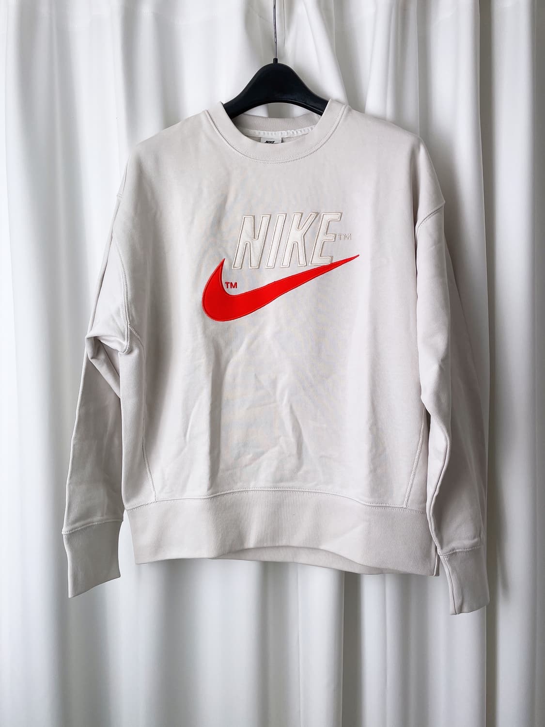 (정품/새상품) NIKE 나이키 공용 트랜디 클래식 크루 맨투맨 상품이미지1