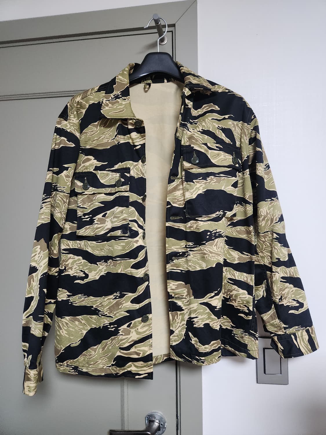 버즈릭슨 골드 타이거 패턴 자켓 L사이즈 상품이미지2