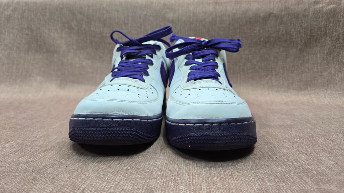 나이키 270mm-  에어포스1 EMB 화이트 앤 코트 퍼플   상품이미지3