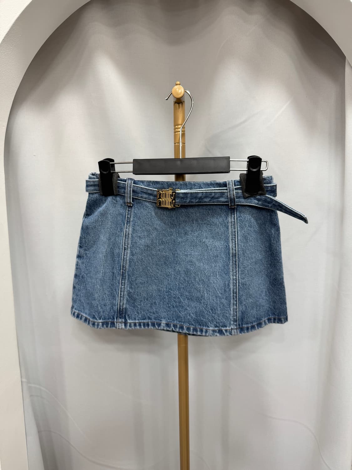 미우미우 벨트 데님 스커트 36사이즈  상품이미지1