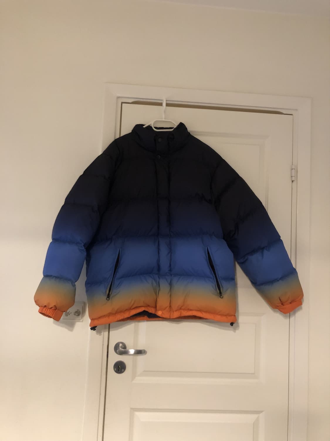 슈프림 그라디언트 푸퍼 자켓 상품이미지2