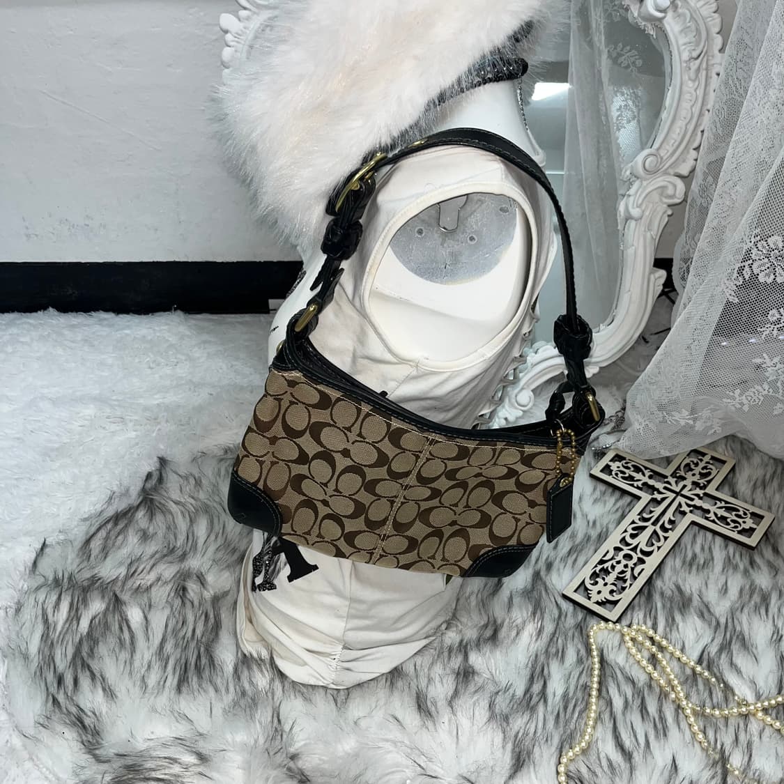 Coach 브라운 미니 핸드백 상품이미지1