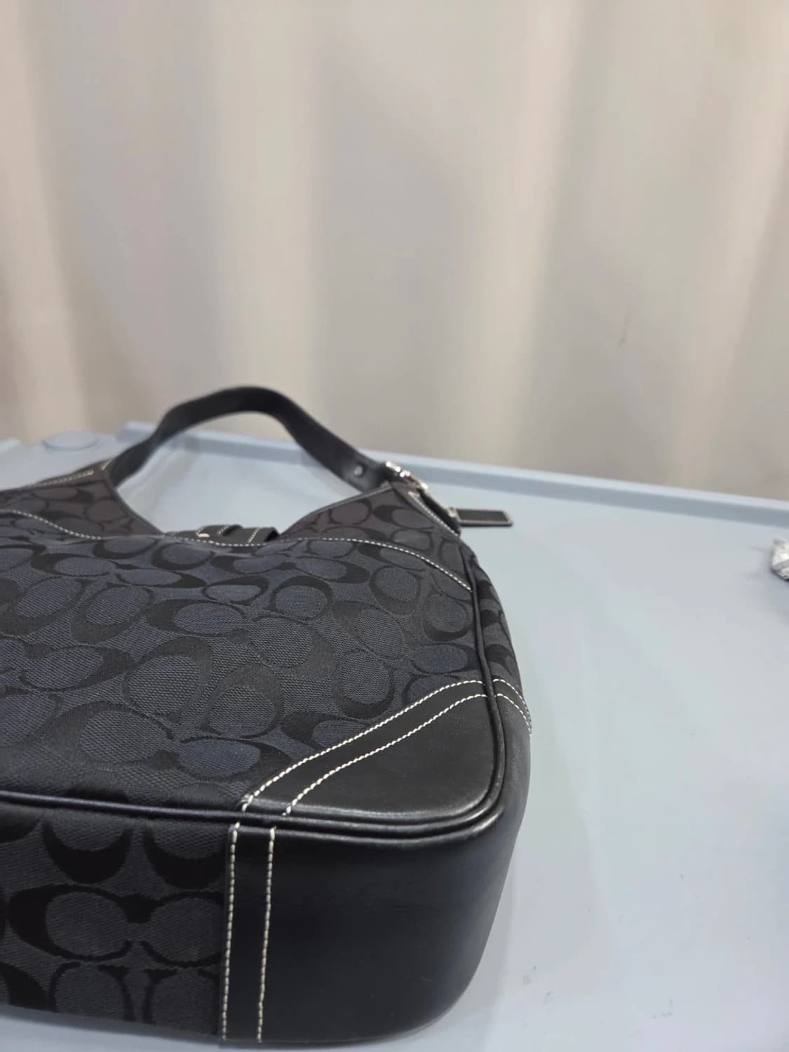 코치 블랙 시그니처 숄더백 / 코치가방 / 코치숄더백 / 코치크로스백 상품이미지7