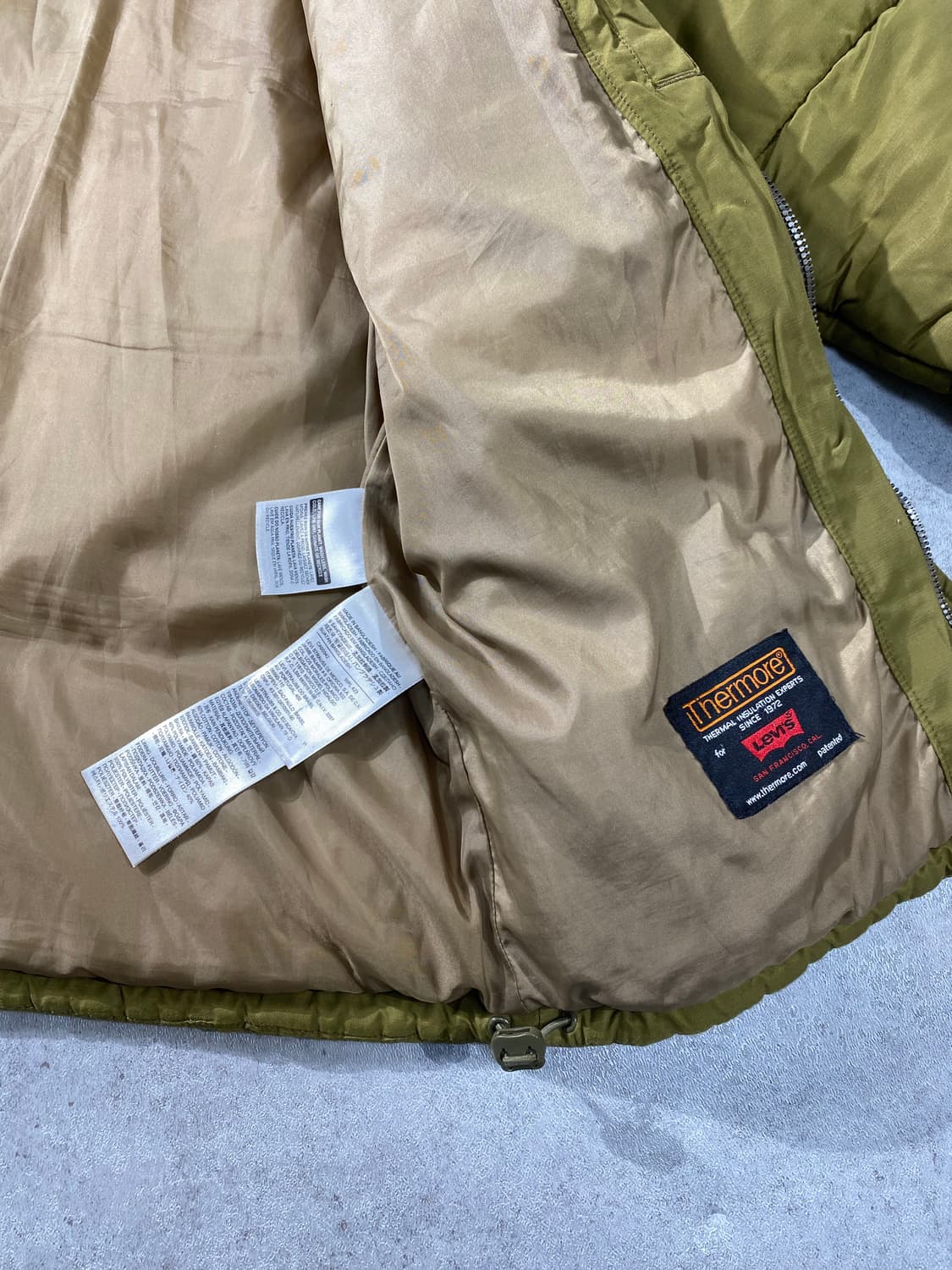 [M] Levi's 리바이스 카키 패디드 자켓 상품이미지8