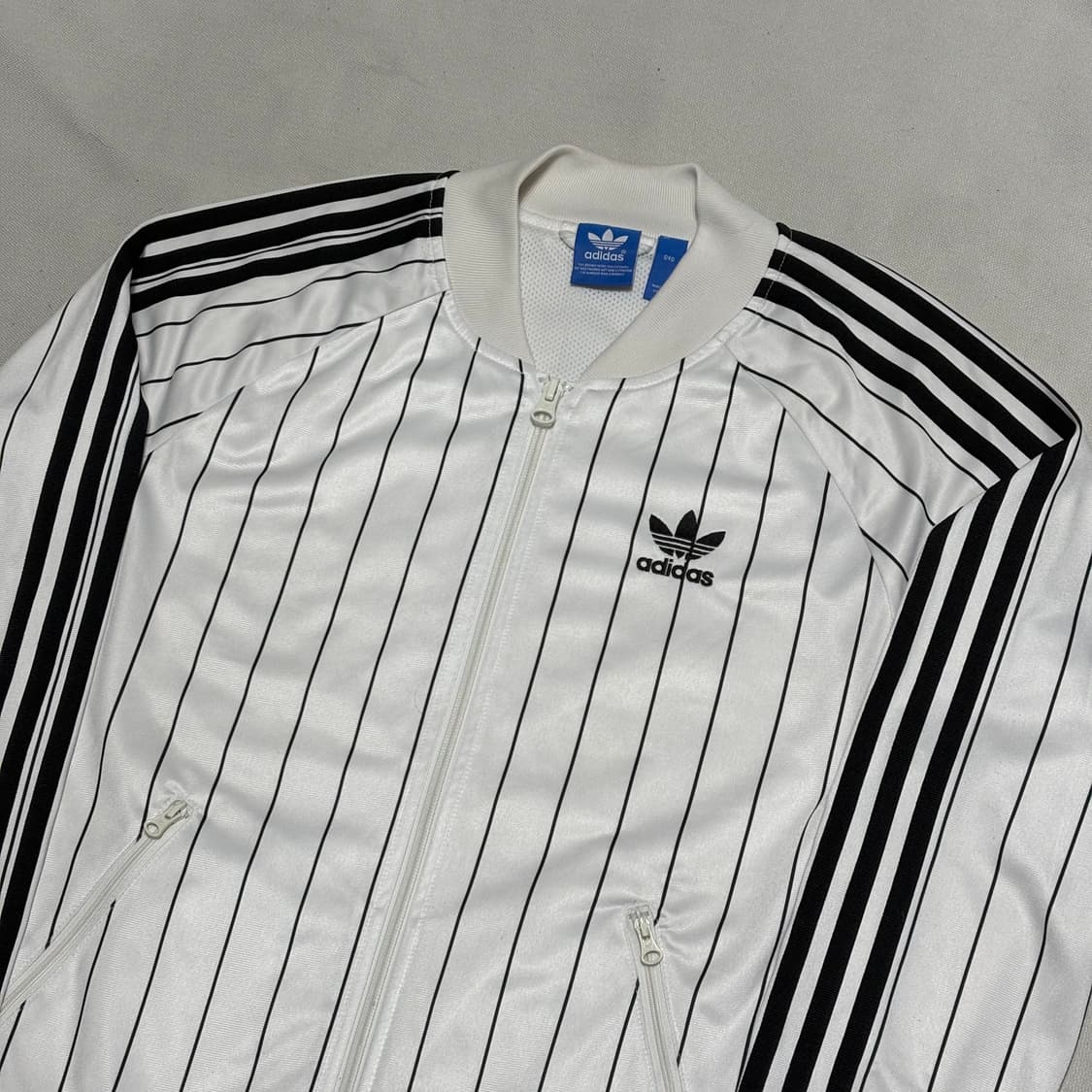 90 아디다스 여성용 슈퍼걸 스트라이프 트랙탑 상품이미지1