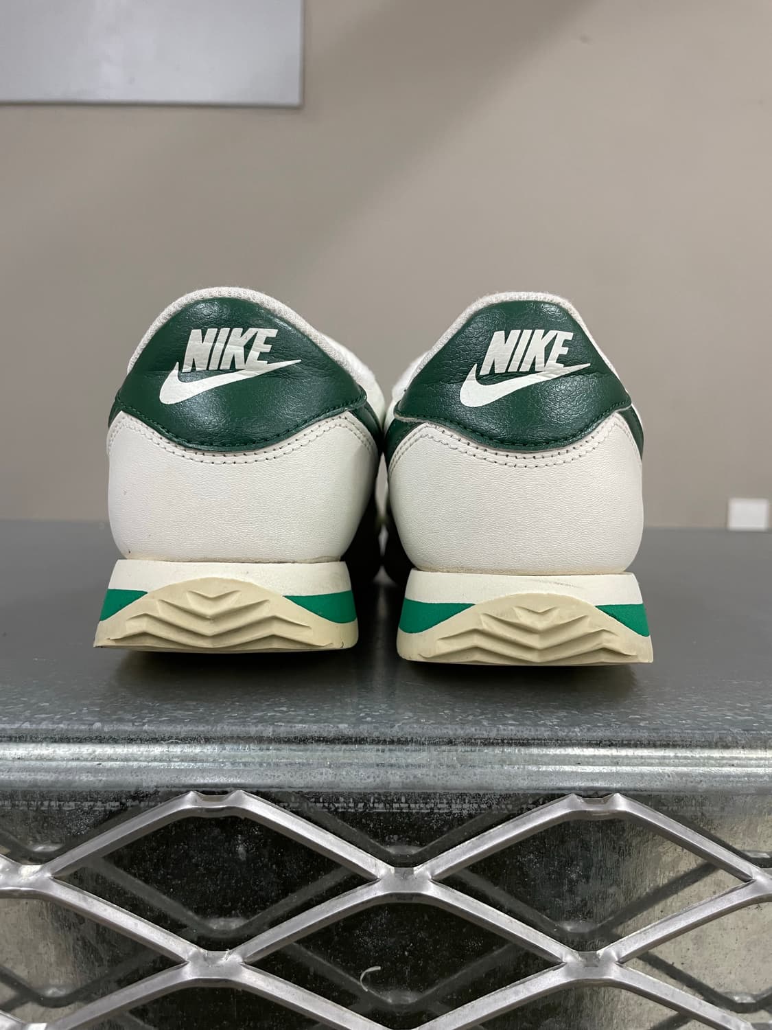 나이키 코르테즈 골지 그린 앤 말라카이트 250 상품이미지3