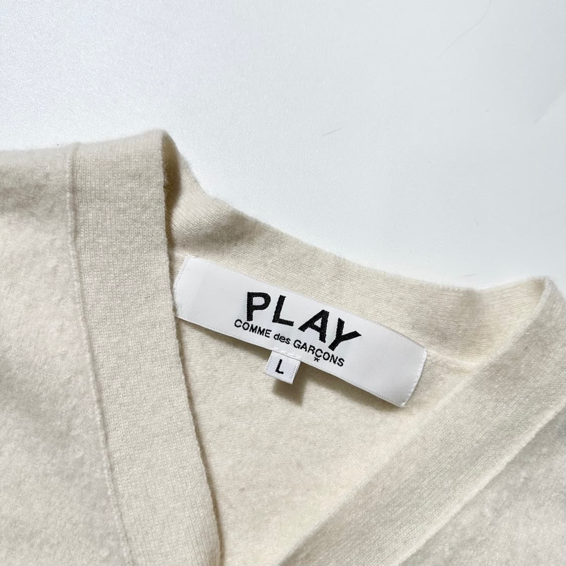 24fw 꼼데가르송 플레이 하트와펜 니트 가디건 상품이미지4