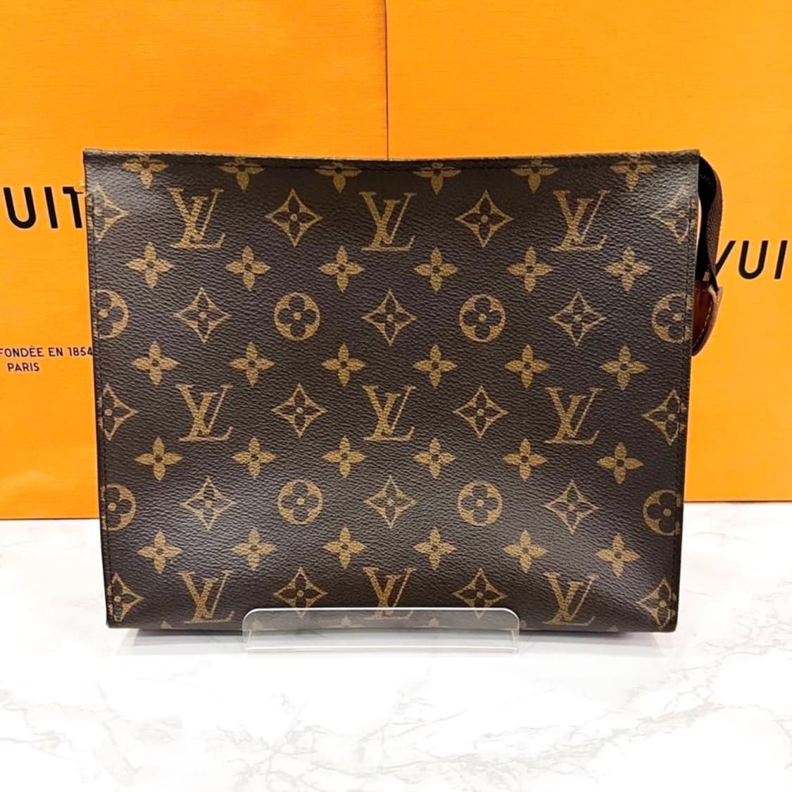 루이비통 포쉐트 토일렛 26 클러치 상품이미지1