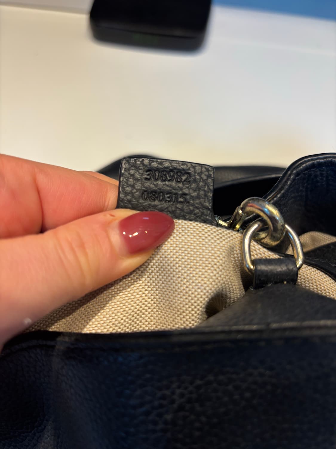 [제목] [정품] 구찌 소호 테슬 체인 숄더백 블랙 (GUCCI) 상품이미지3