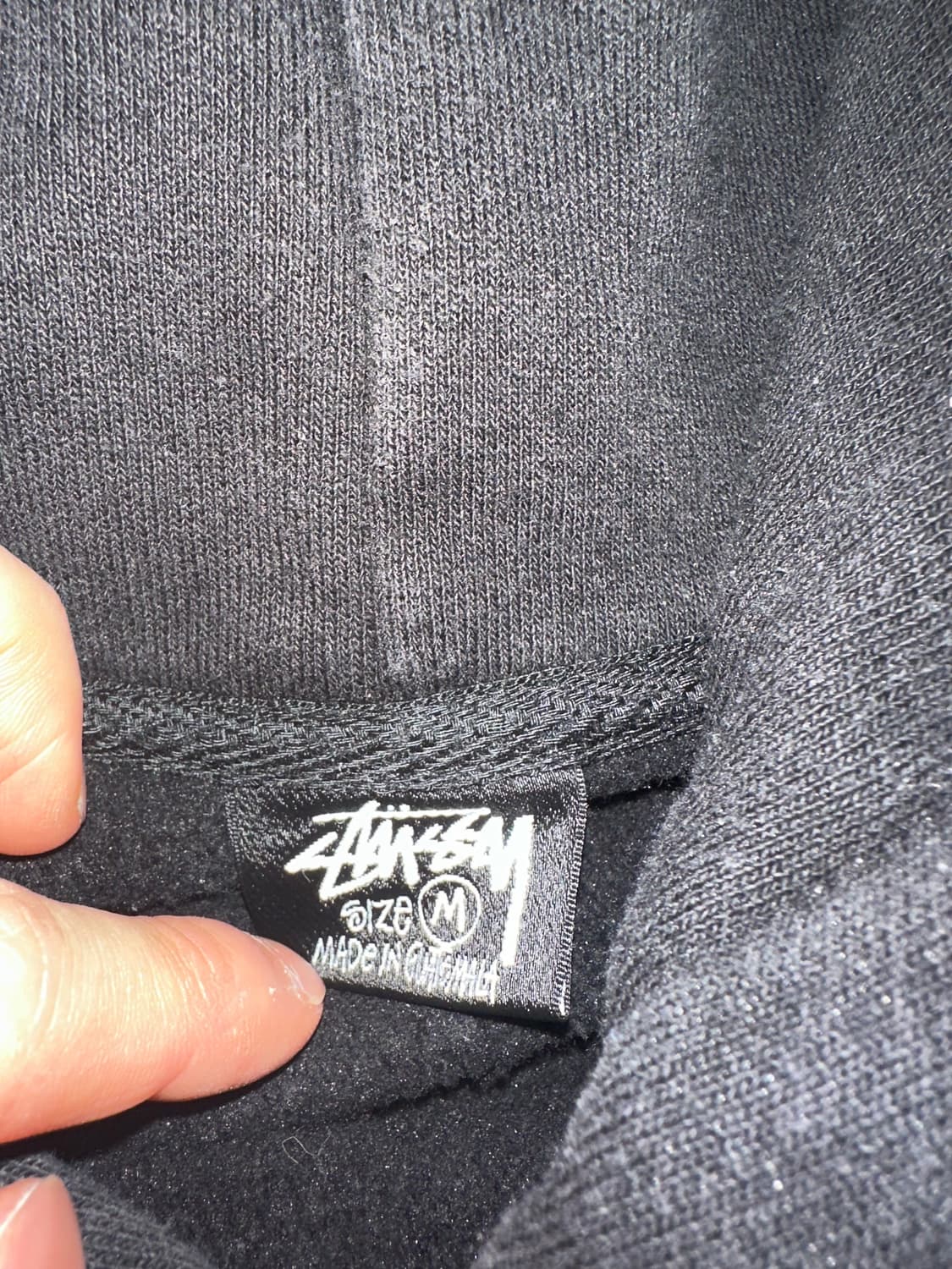 스투시 괌 후드티 블랙 상품이미지2