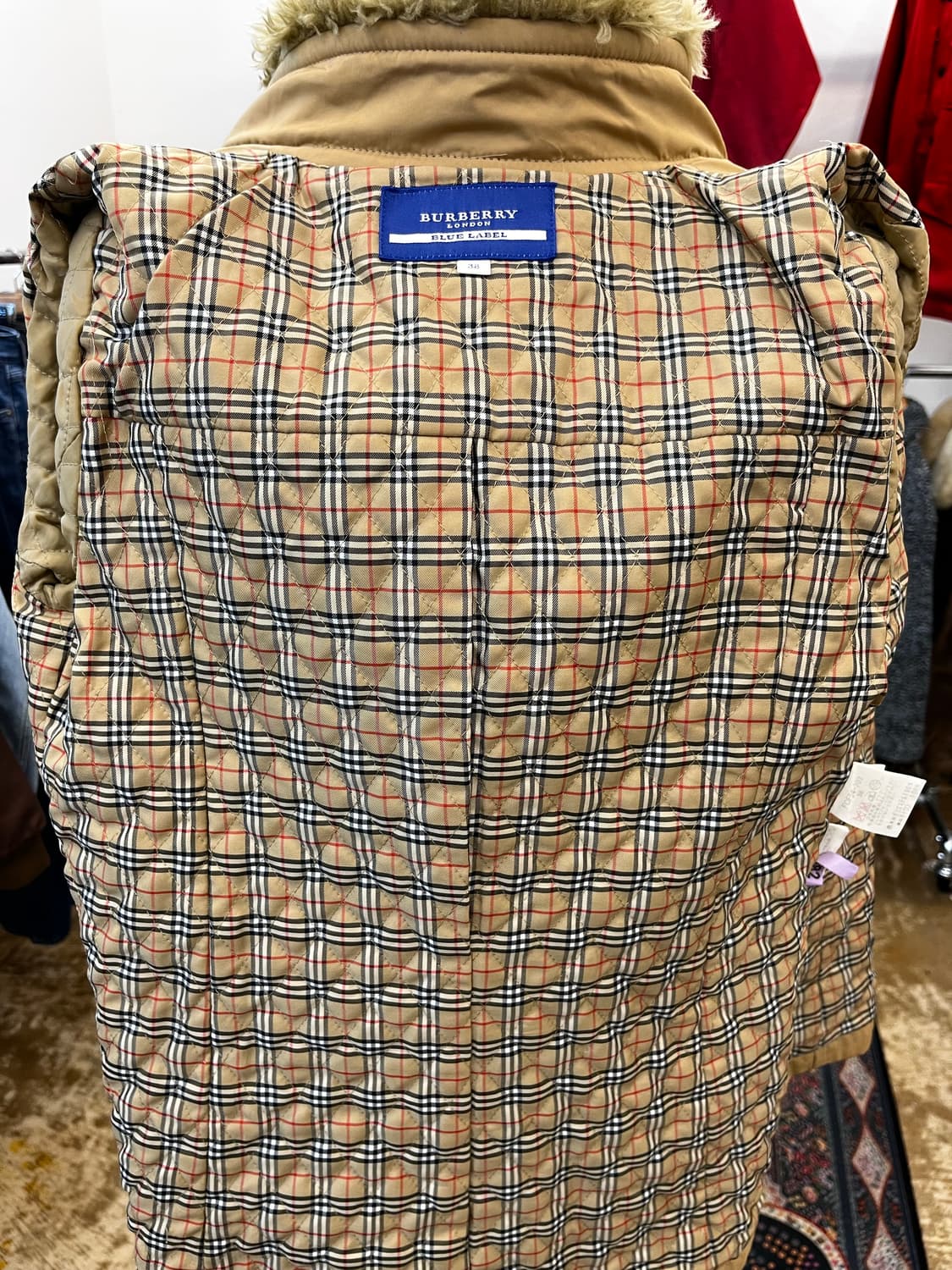 버버리 블루라벨 퍼 트리밍 하이넥 자켓 상품이미지8