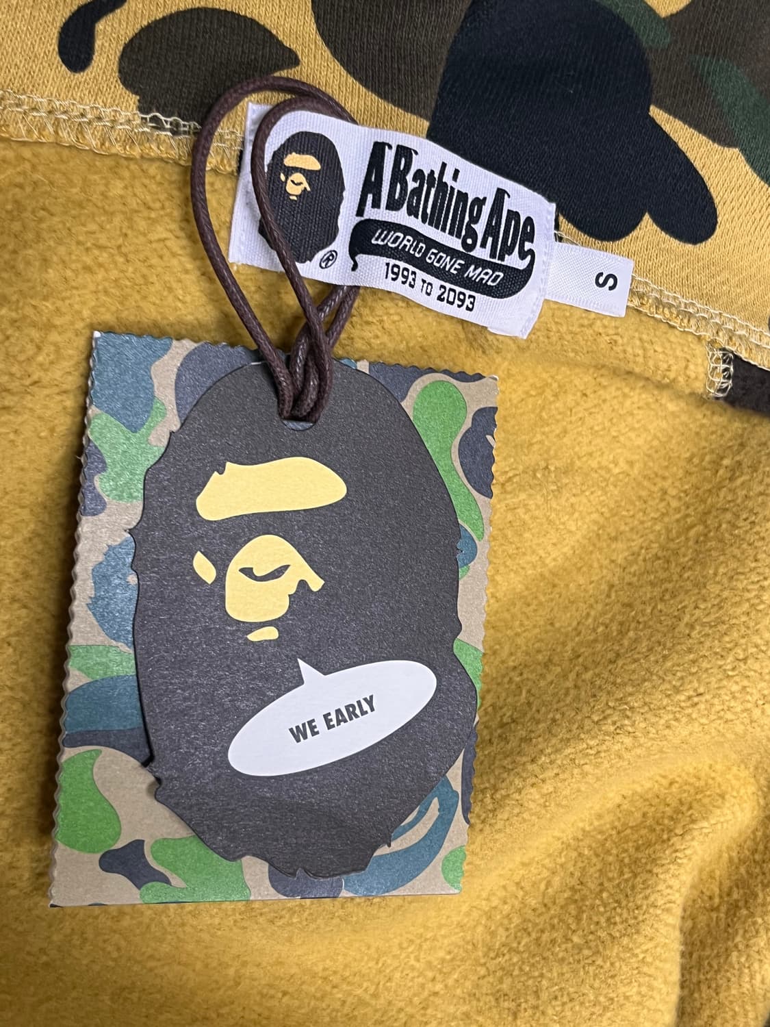 새상품급) 뉴진스 하니 컬리지 황계 베이프 샤크 후드집업 상품이미지5