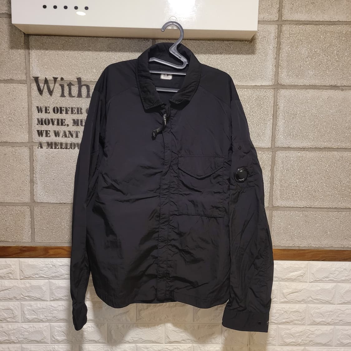 CP컴퍼니 크롬-R 렌즈 셔츠 자켓 XL 상품이미지1