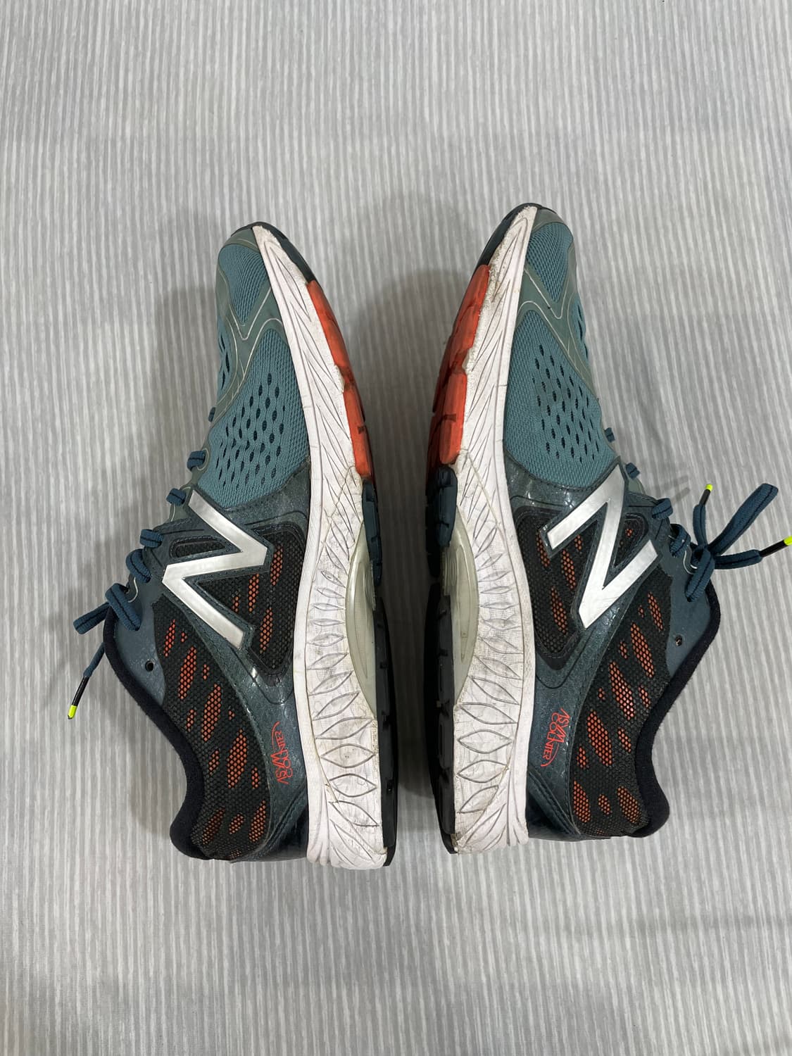 459) 뉴발란스 1260v6 운동화 270mm 상품이미지6