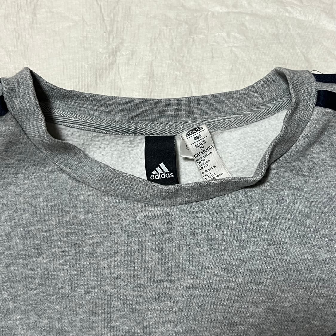 아디다스 맨투맨 회색네이비 95 상품이미지2