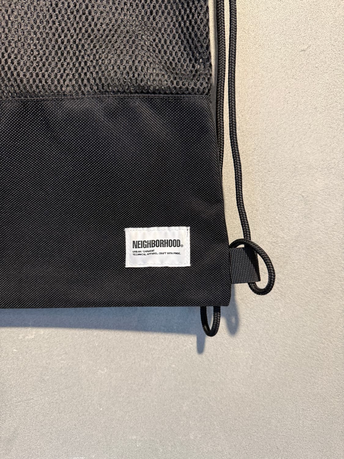 네이버후드 메쉬 드로우스트링 토트백 상품이미지5