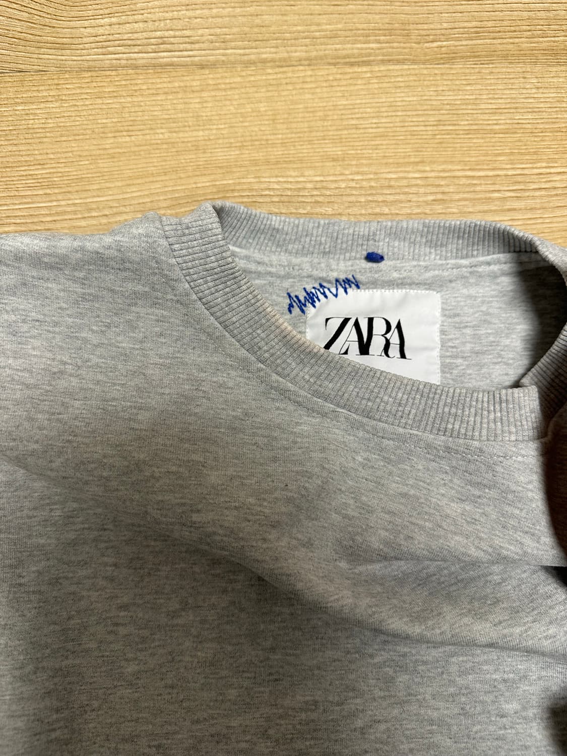 자라 아더에러 맨투맨 s-m 상품이미지5