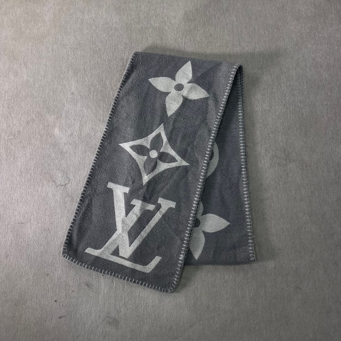 루이비통 모노그램 울 실크 머플러  상품이미지1