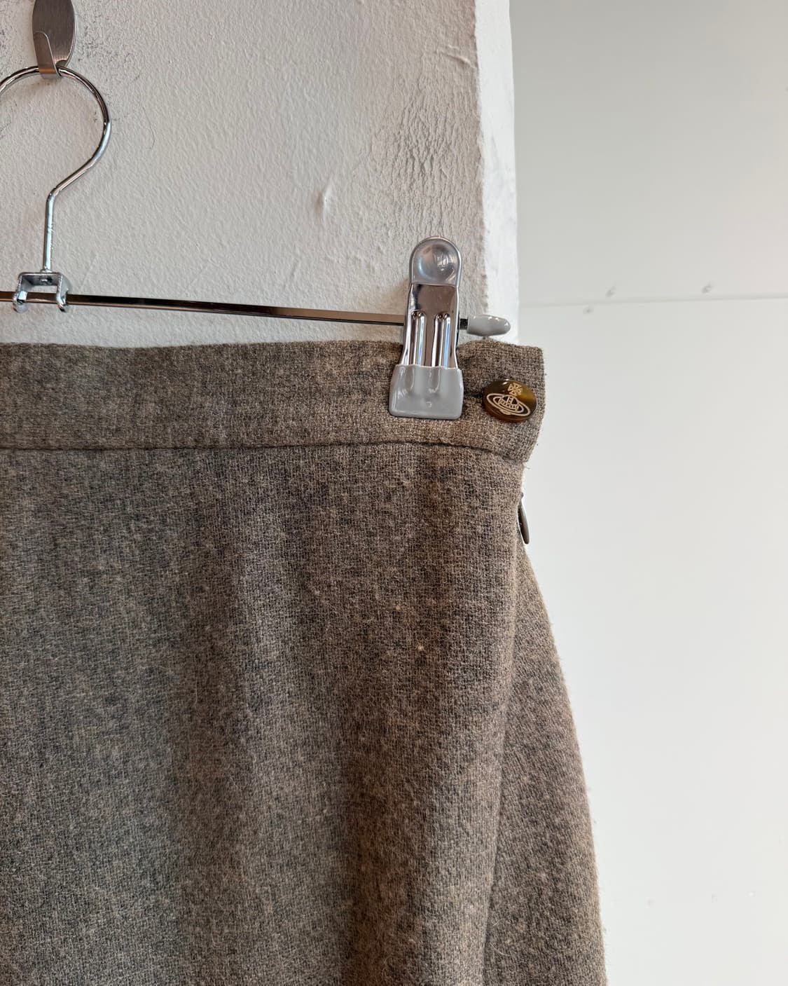 비비안 웨스트우드 레드라벨 브라운 울 미디스커트  상품이미지4