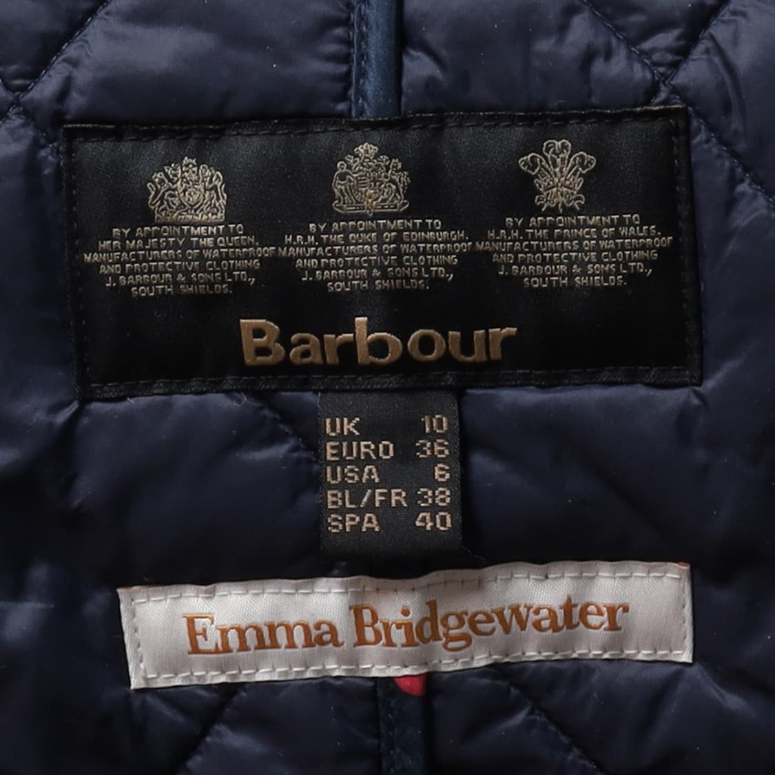 바버 Barbour Polka Dot Quilted Vest 

 상품이미지7