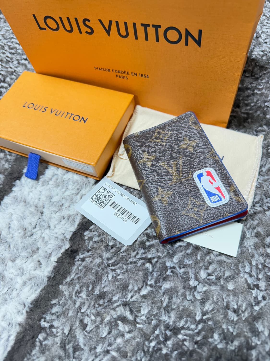 루이비통 NBA 한정판 이클립스 모노그램 오거나이저 카드지갑 상품이미지9