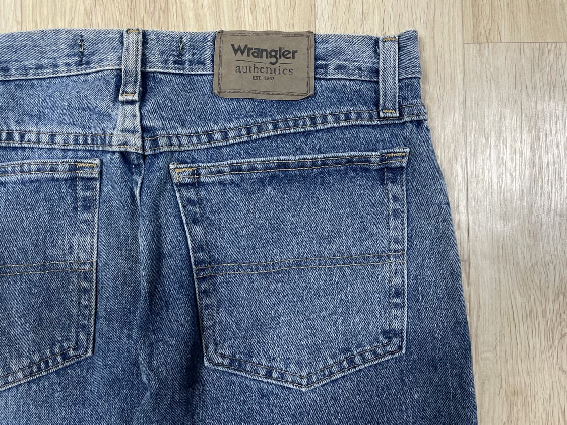 31) 00's 랭글러 미국판 스트레이트핏 중청 데님팬츠 상품이미지9