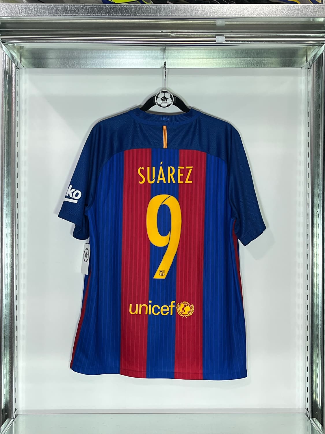 나이키 16-17 FC 바르셀로나 홈 루이스 수아레즈 상품이미지2