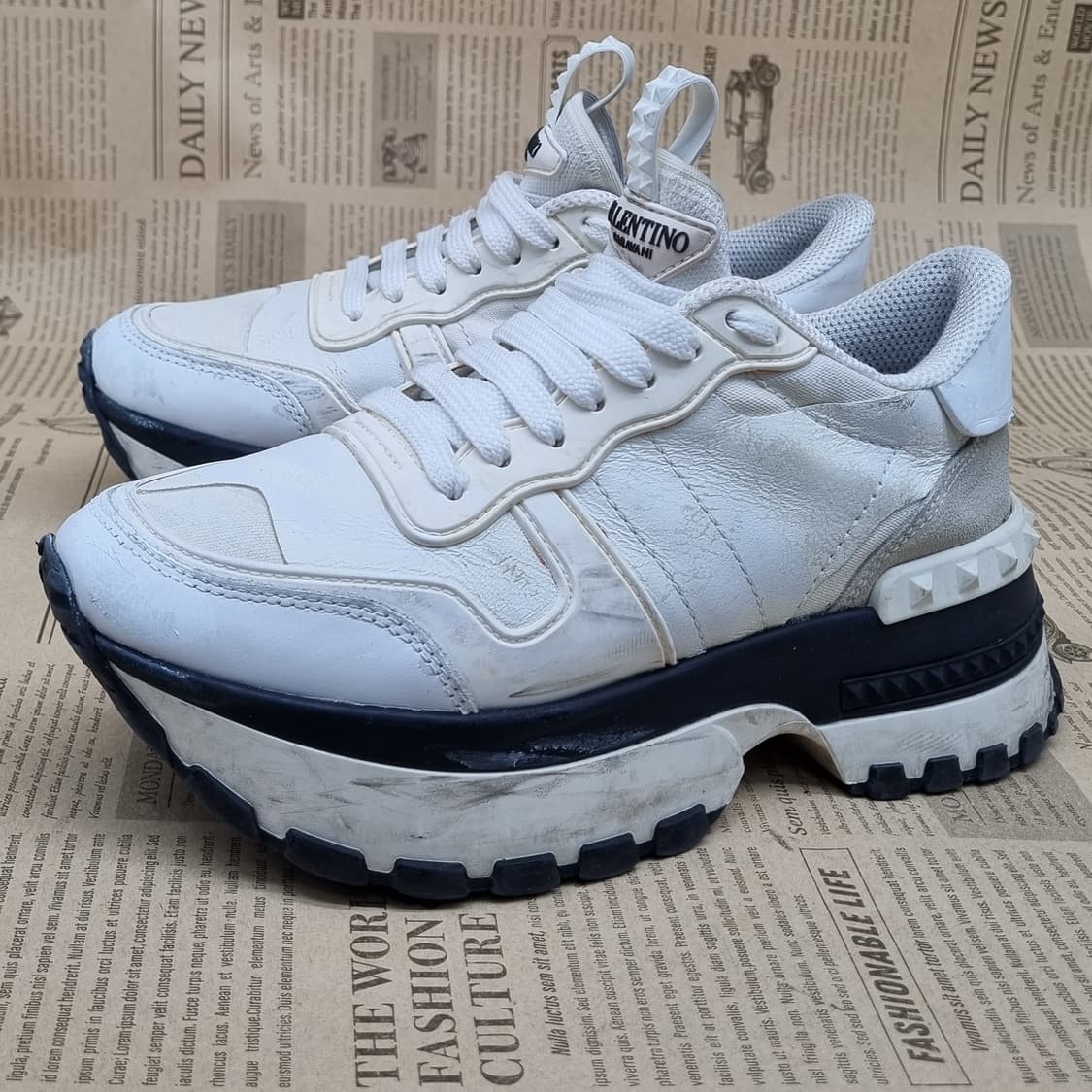 발렌티노 여성스니커즈35.5 255 상품이미지1