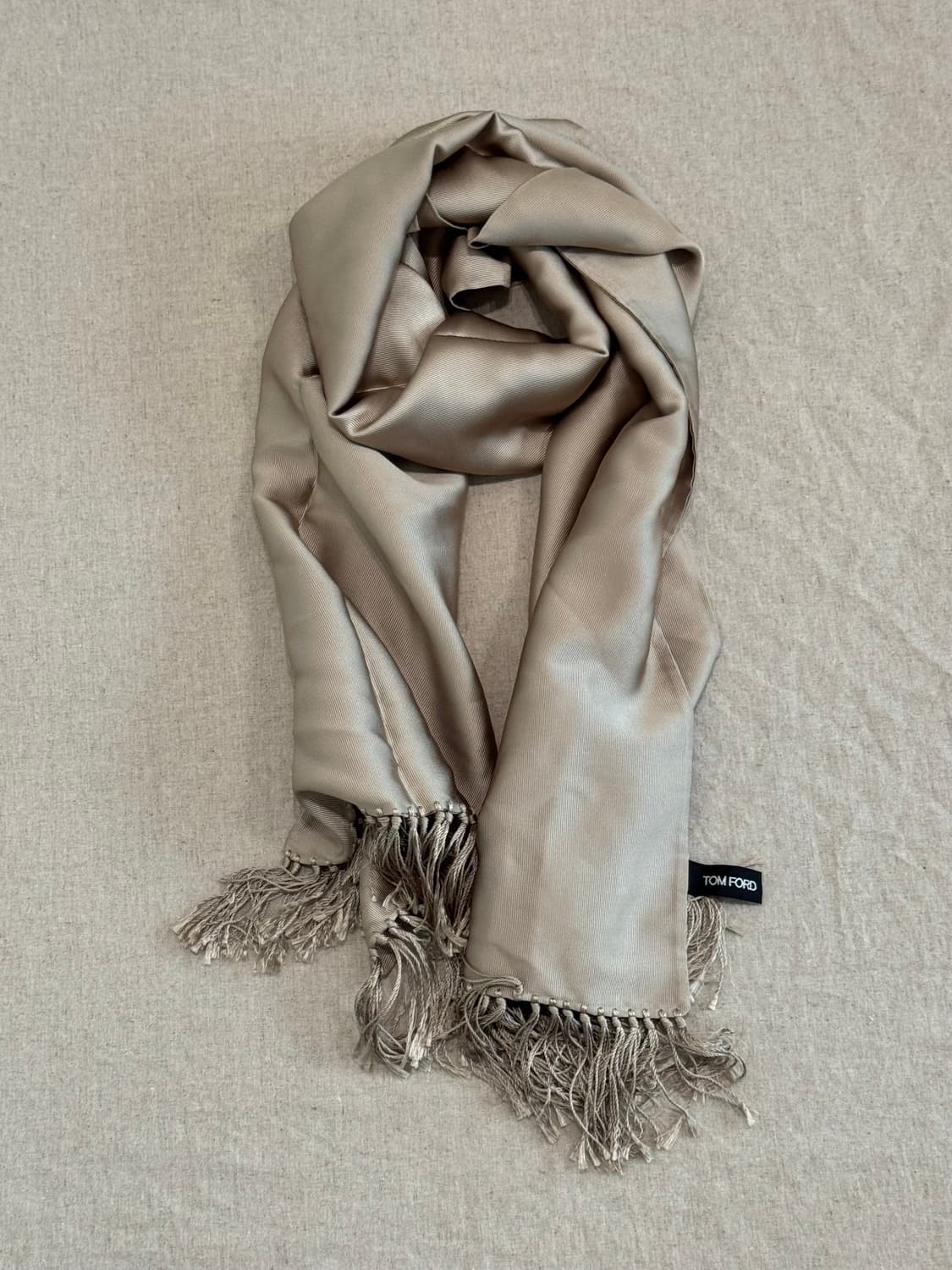 톰포드 실크 머플러 상품이미지1