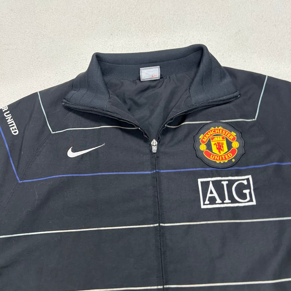 Nike black Manchester United windbreaker 상품이미지5