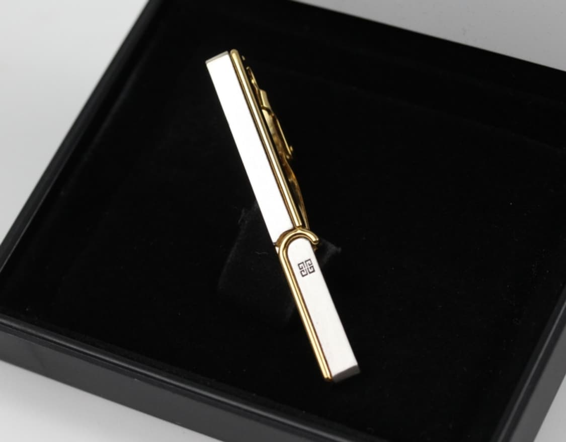 지방시 B+등급 5cm 남자 명품 넥타이핀 상품이미지1