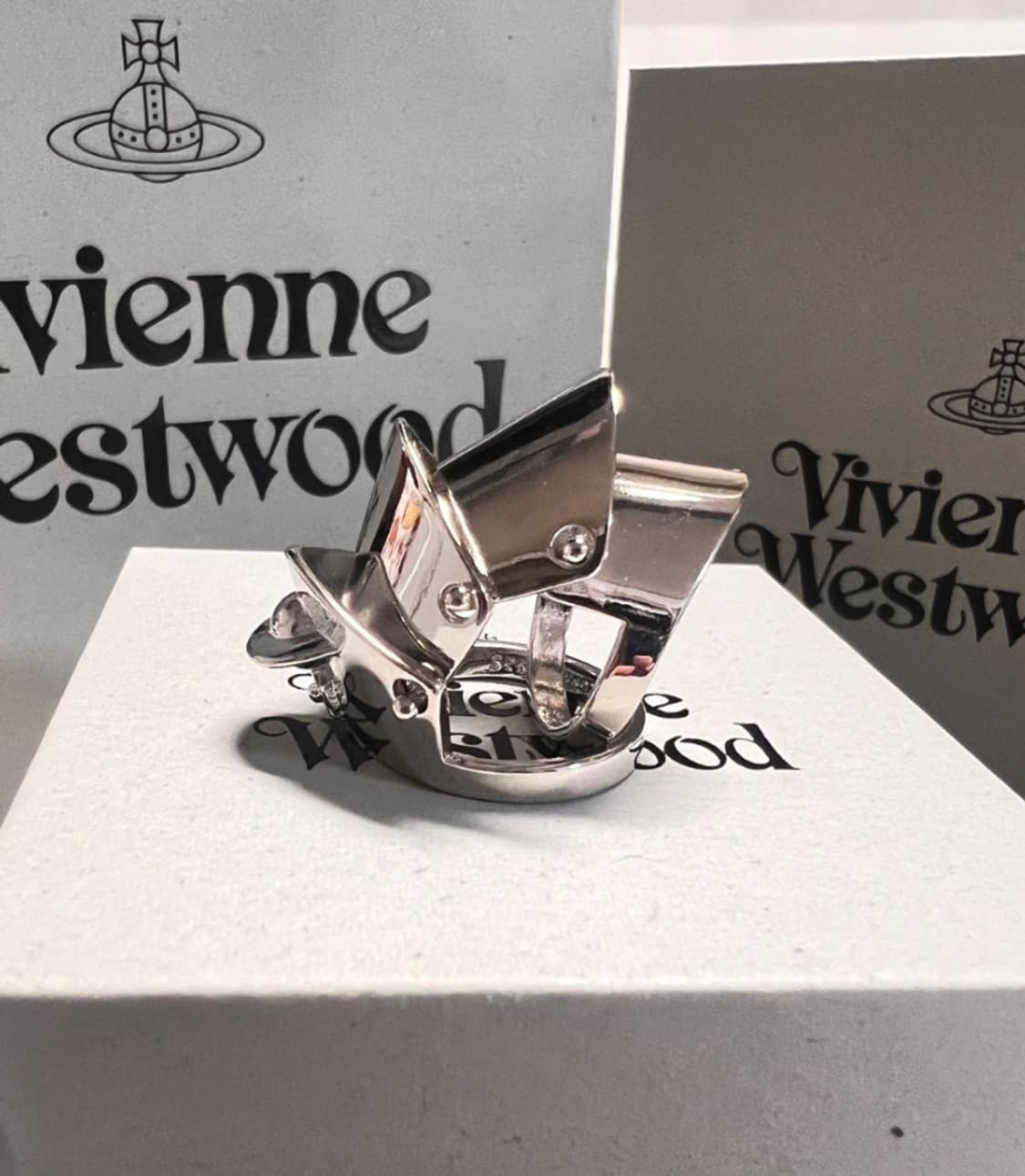 비비안웨스트우드 orb 실버 너클링 반지 상품이미지3