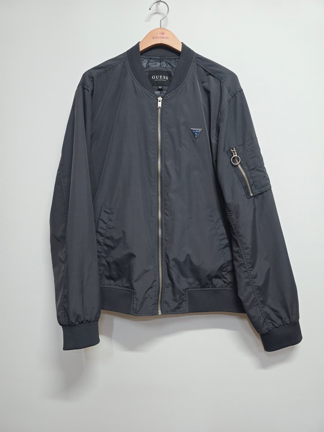게스 블랙 봄버 자켓 상품이미지1