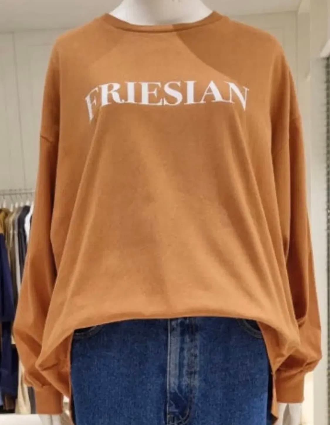 스튜디오 톰보이 레터링 맨투맨 상품이미지10