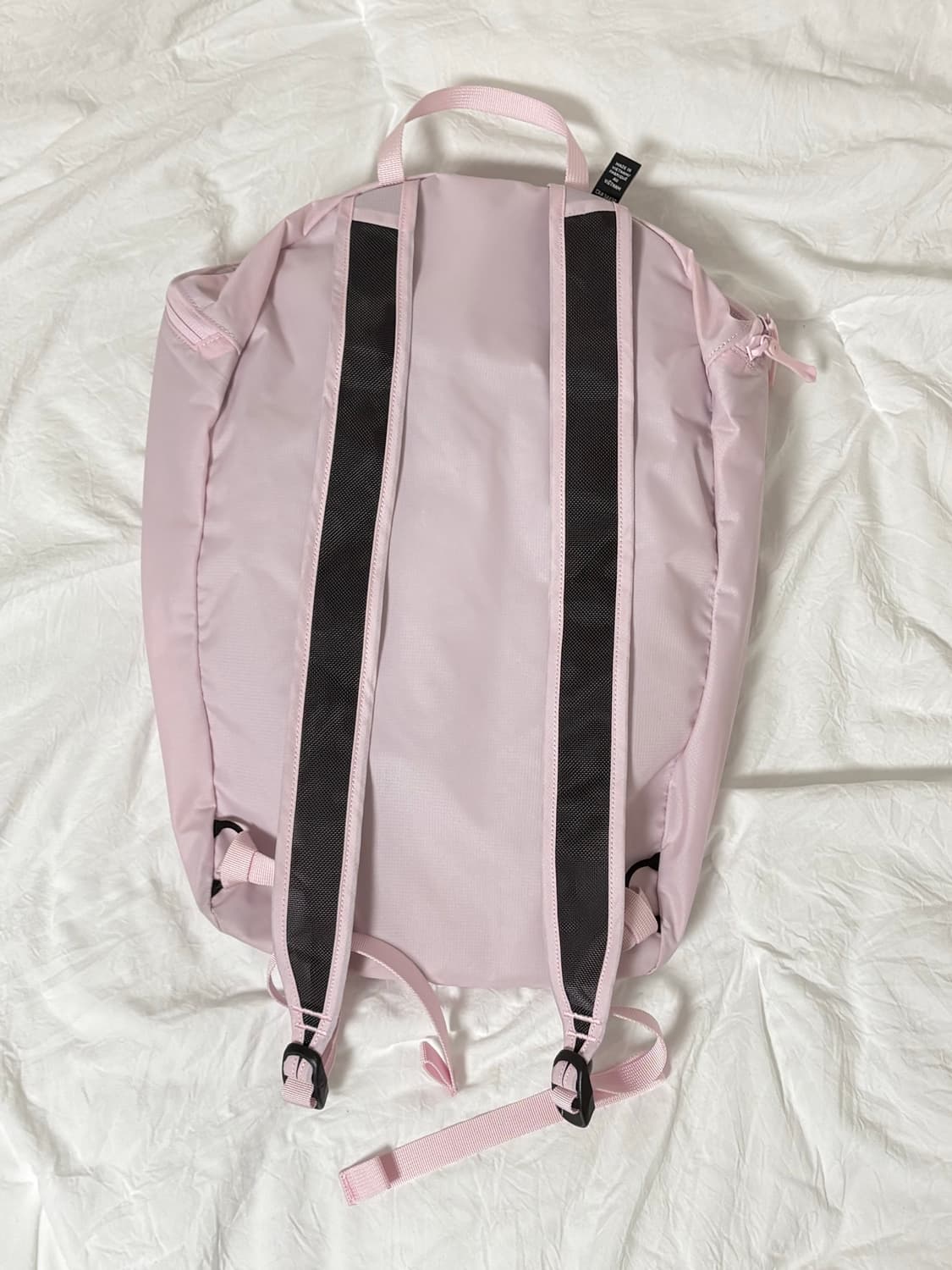 아크테릭스 헬리아드 15 백팩 핑크 글로우 상품이미지3