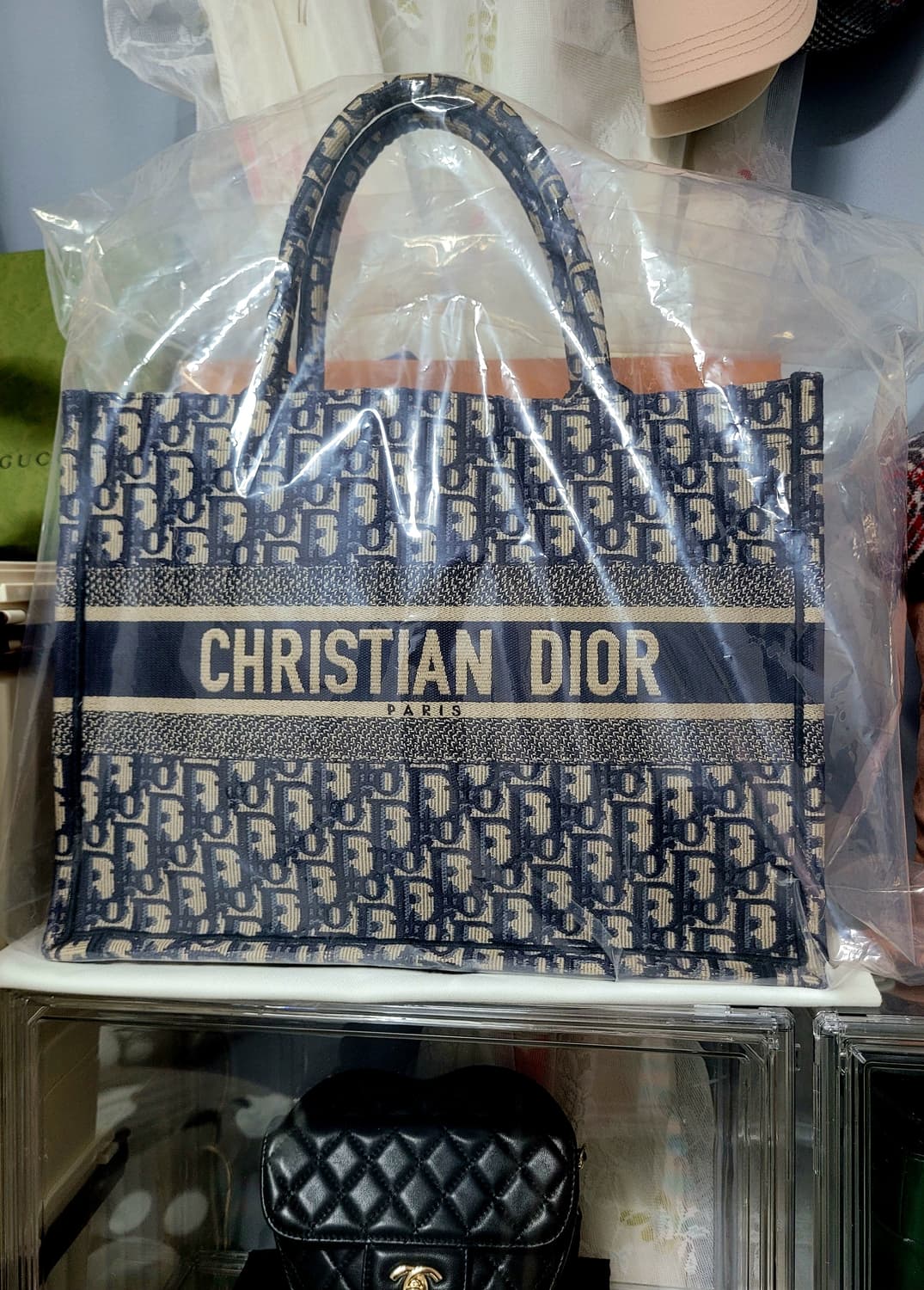 무료배송) 디올 북 토트 미디움 백 상품이미지9