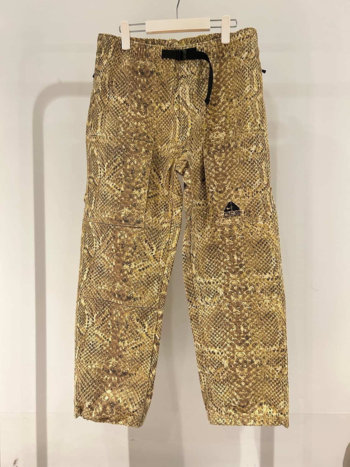 Supreme x Nike ACG Snake Pants 상품이미지1