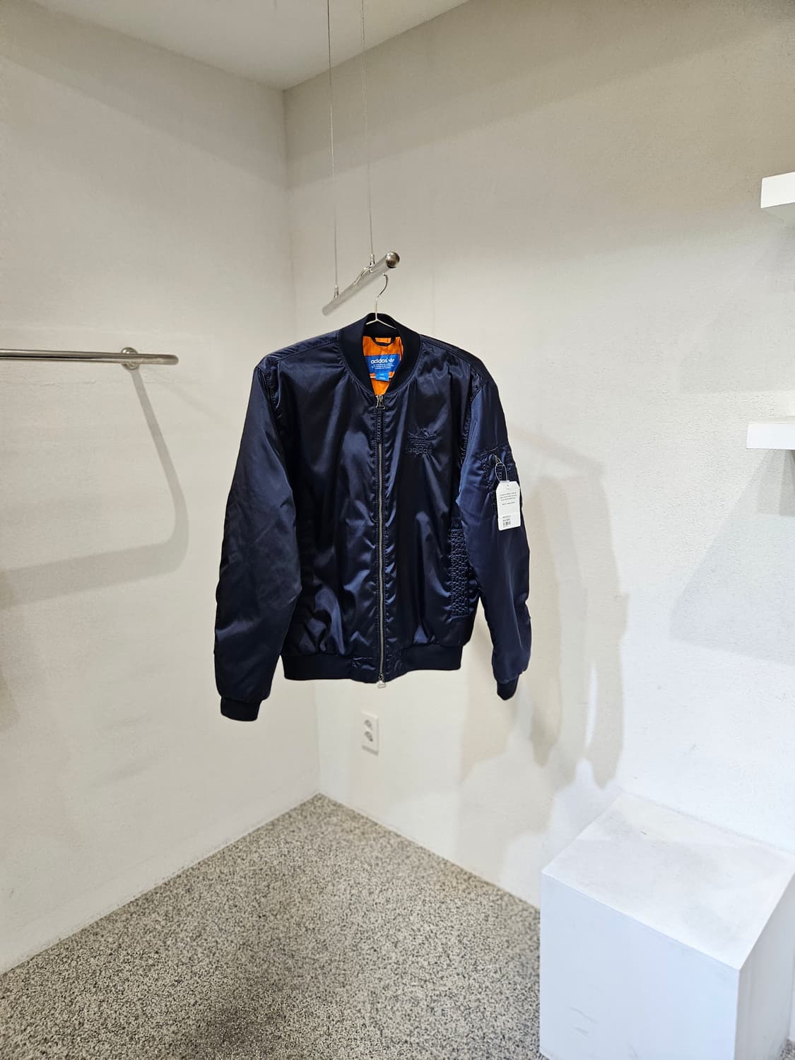 아디다스 MA-1 SST 항공 점퍼 상품이미지1