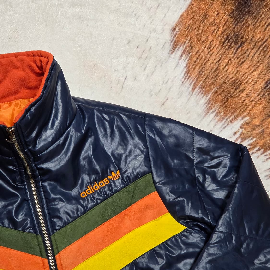 아디다스 네이비 배색 패디드 누빔 점퍼 상품이미지2