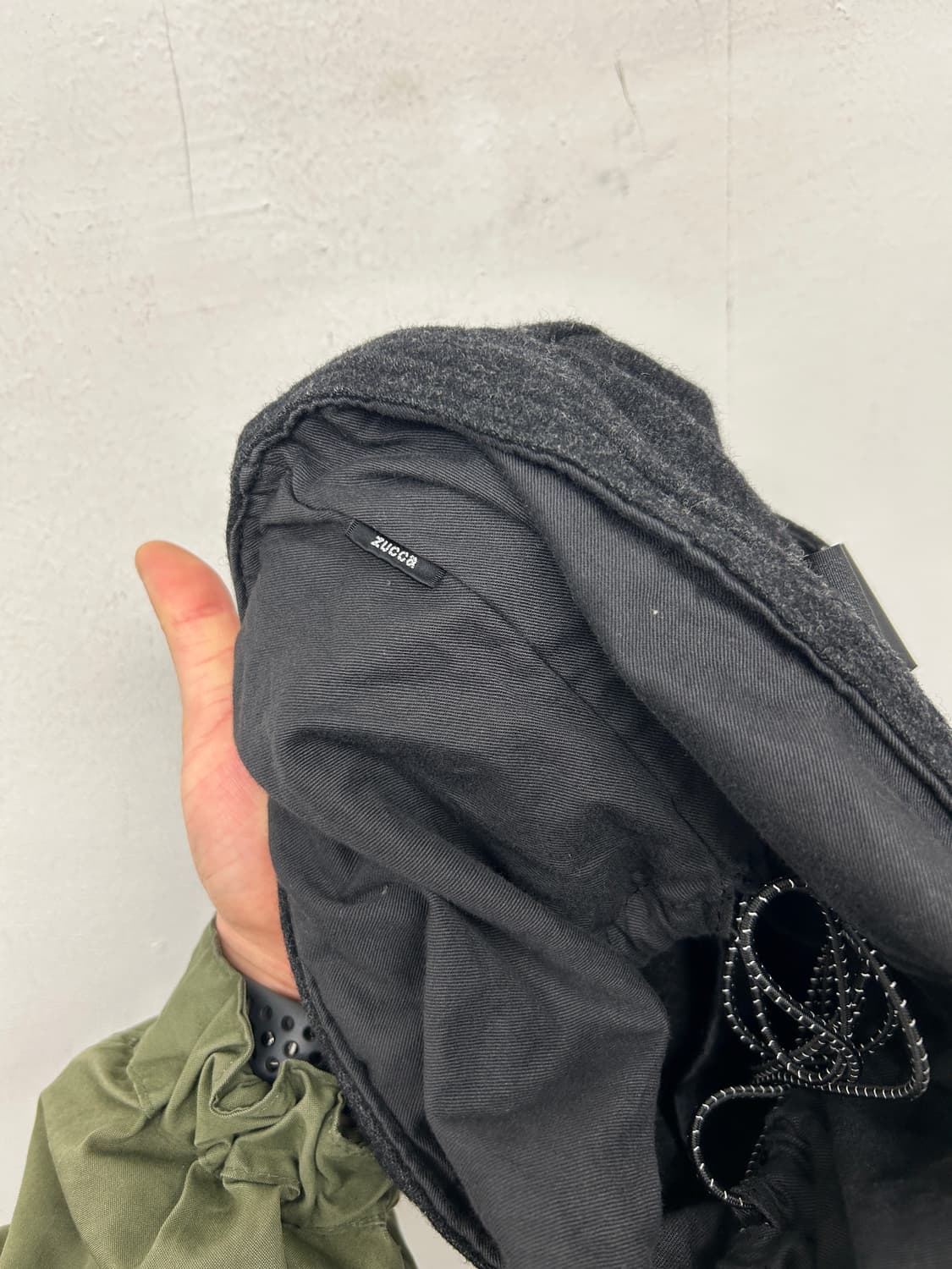 ZUCCA 쥬카 울 유틸리티 크로스백 상품이미지4