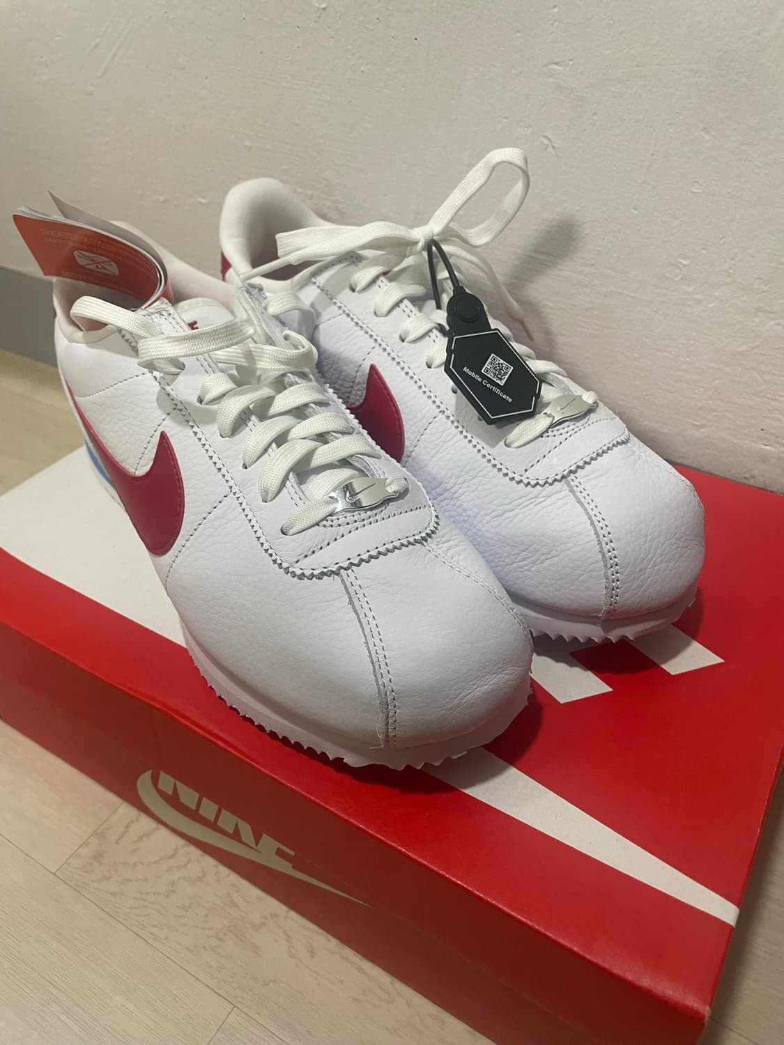 나이키 코르테즈 바시티 레드 화이트 & 블루 275 상품이미지1