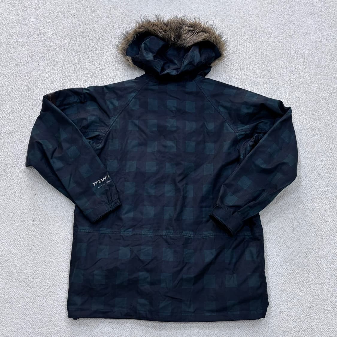 M 컬럼비아 나일론 바람막이 자켓 0326E 상품이미지2