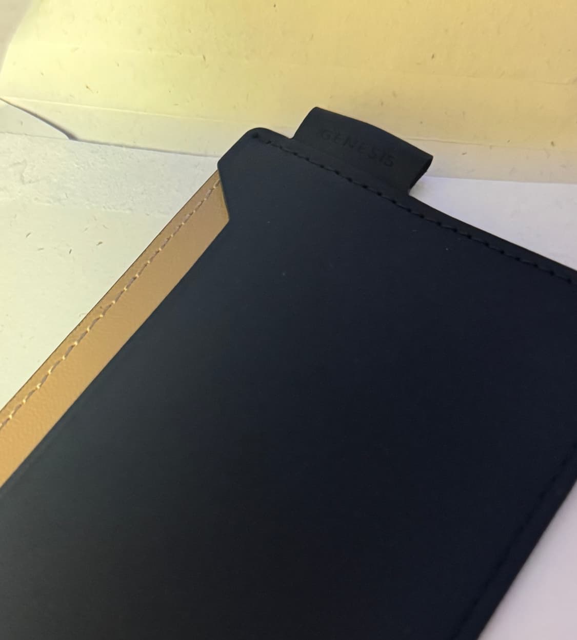 Genesis Collection Leather Card Wallet 상품이미지3