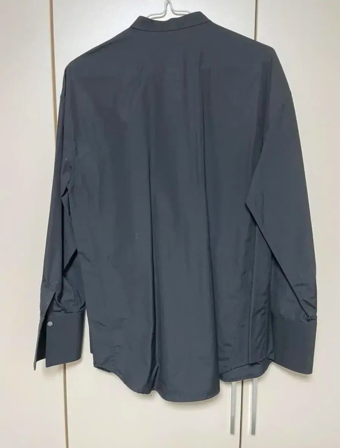 필립림 여성 블랙셔츠 2 사이즈 상품이미지2