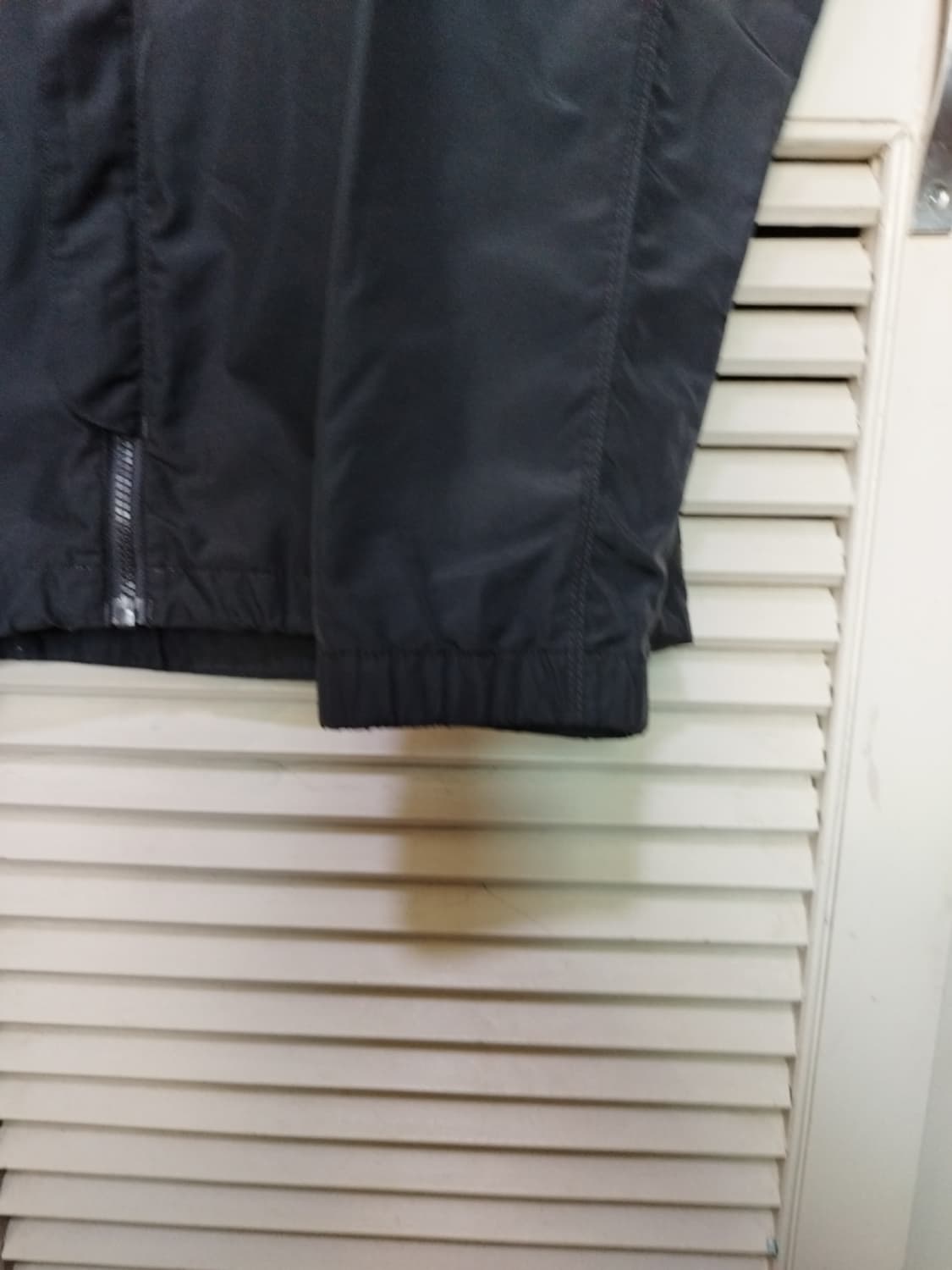 105 노스페이스 바람막이 진회색 상품이미지3