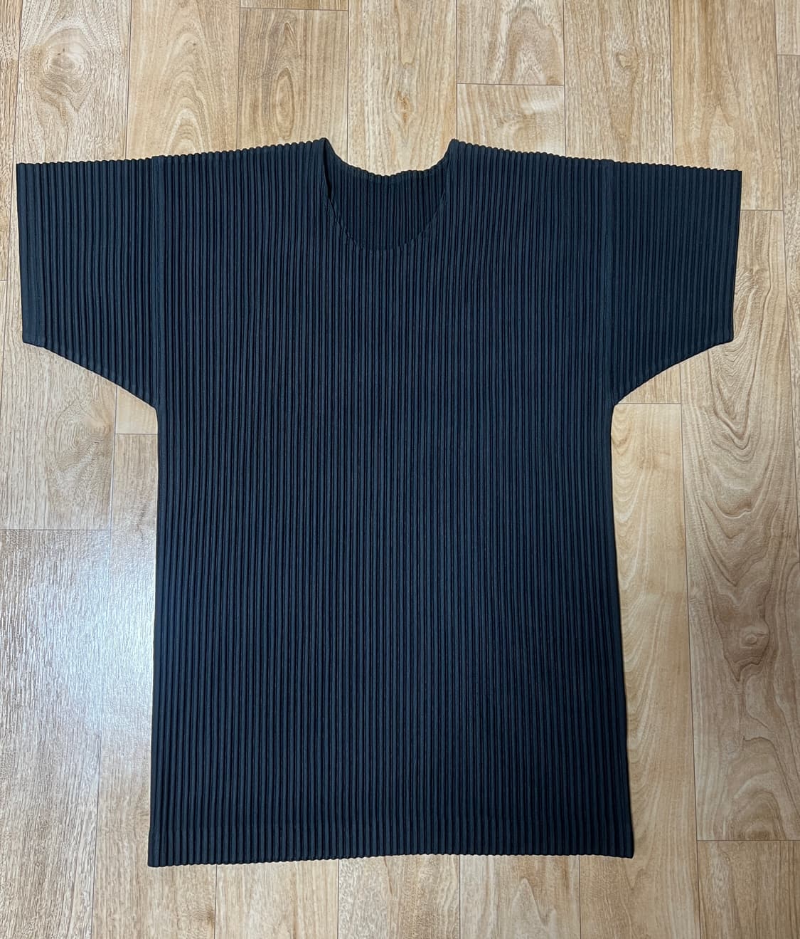 이세이미야케 플리세 플리츠 블랙 탑 상품이미지1