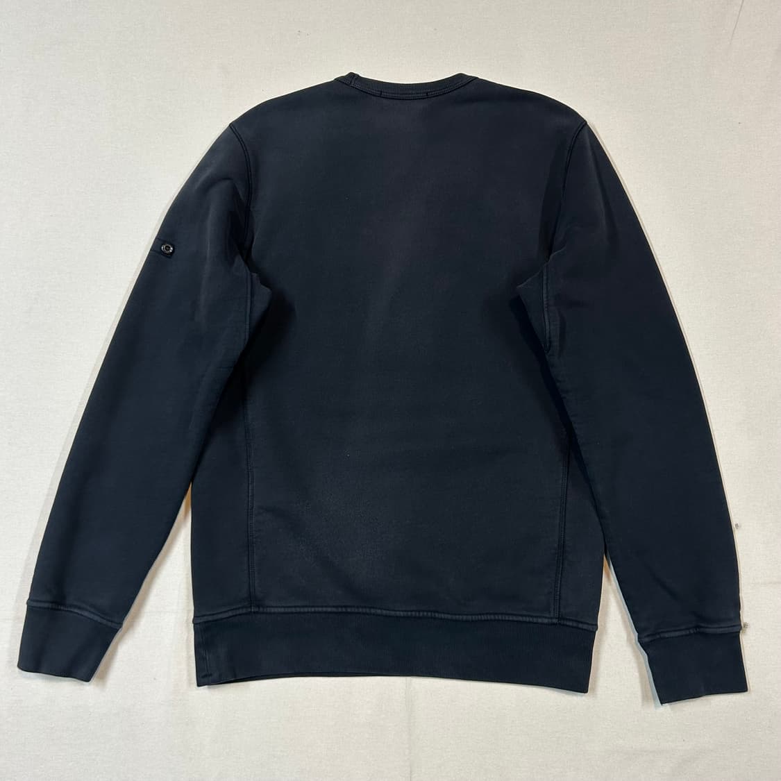 M) 스톤아일랜드 블랙 맨투맨 스웨트셔츠 상품이미지5