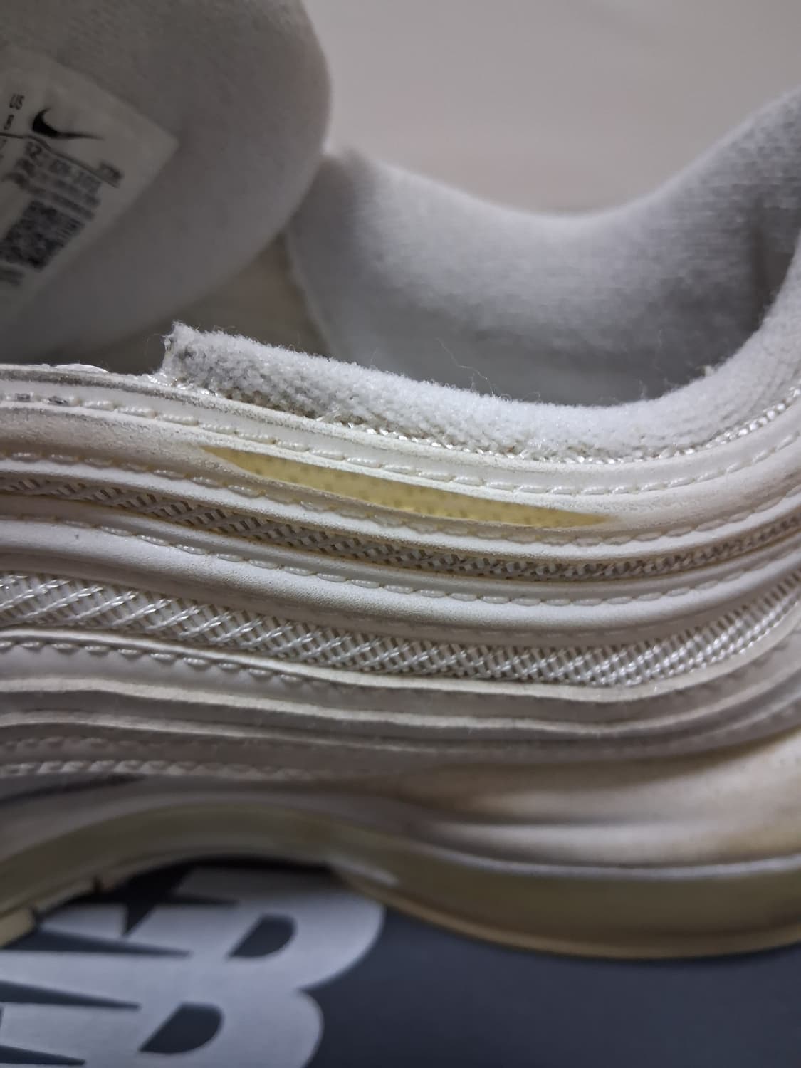 나이키 97맥스 트리플화이트 260mm 상품이미지3